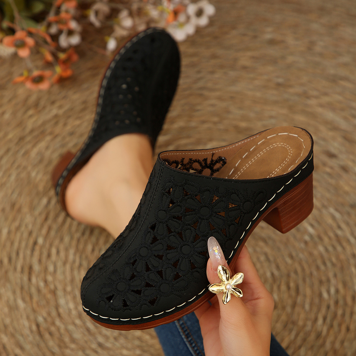 Mules Femininos Florais Vazado - Embroidery Embellishments avaliação e preço
